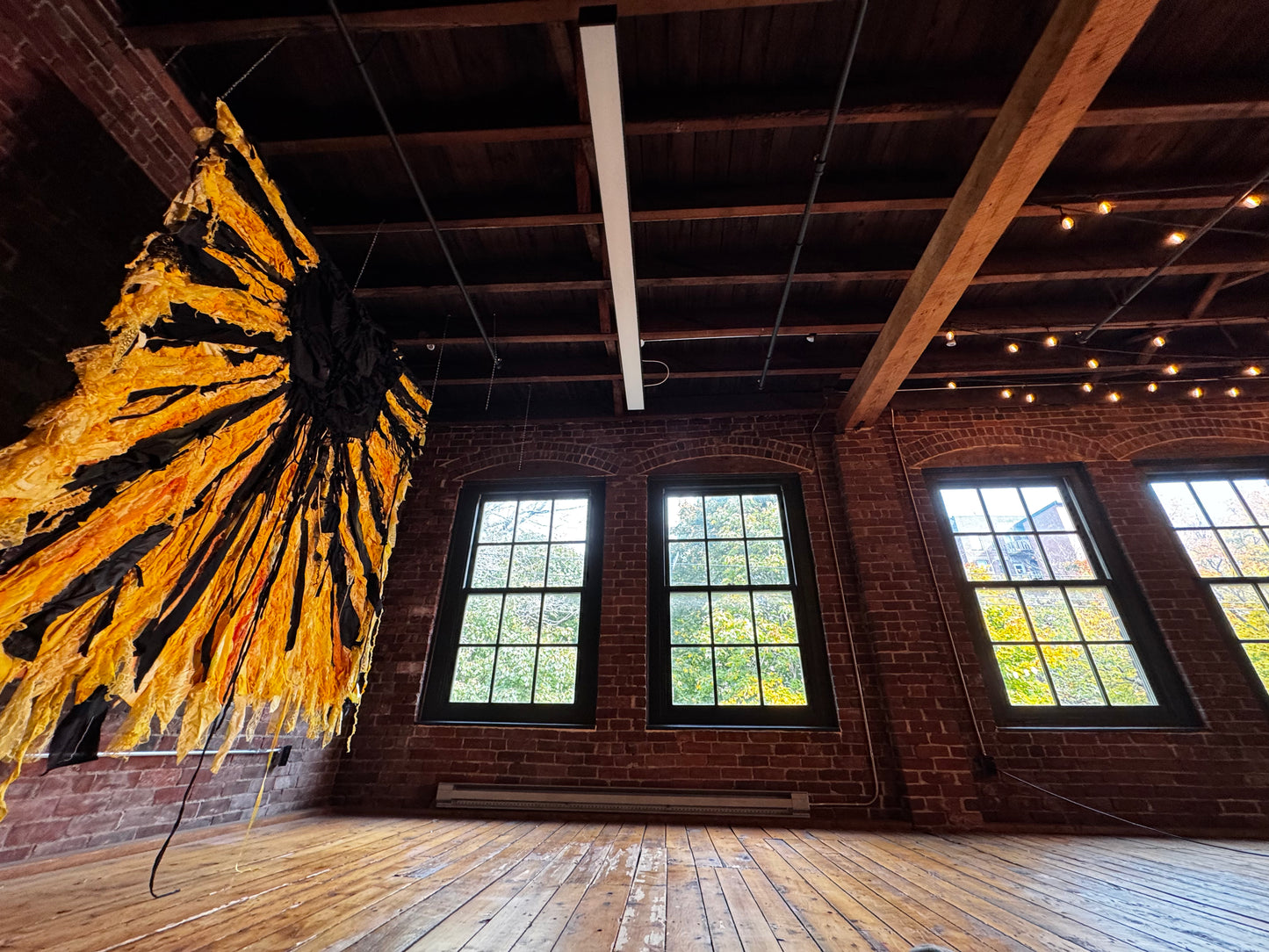 "TAPIZ RECICLADO" -  Black Hole Sun